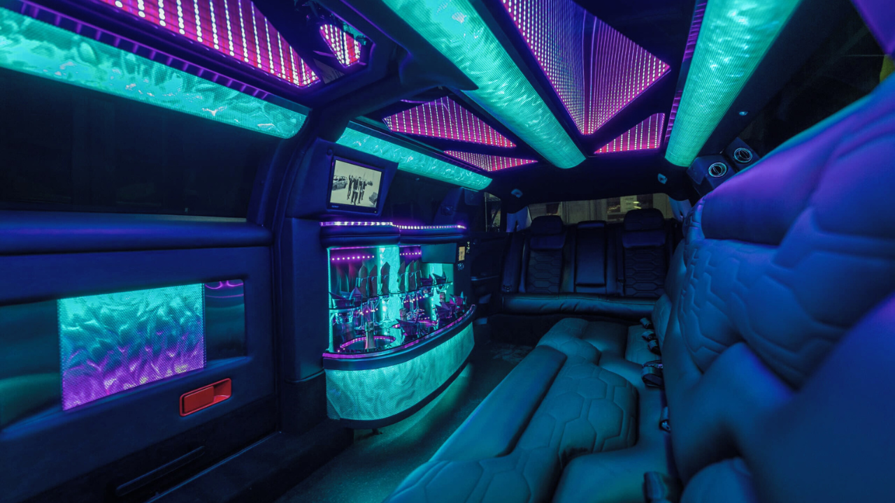 Stretch Limo 10 seaters : Chrysler